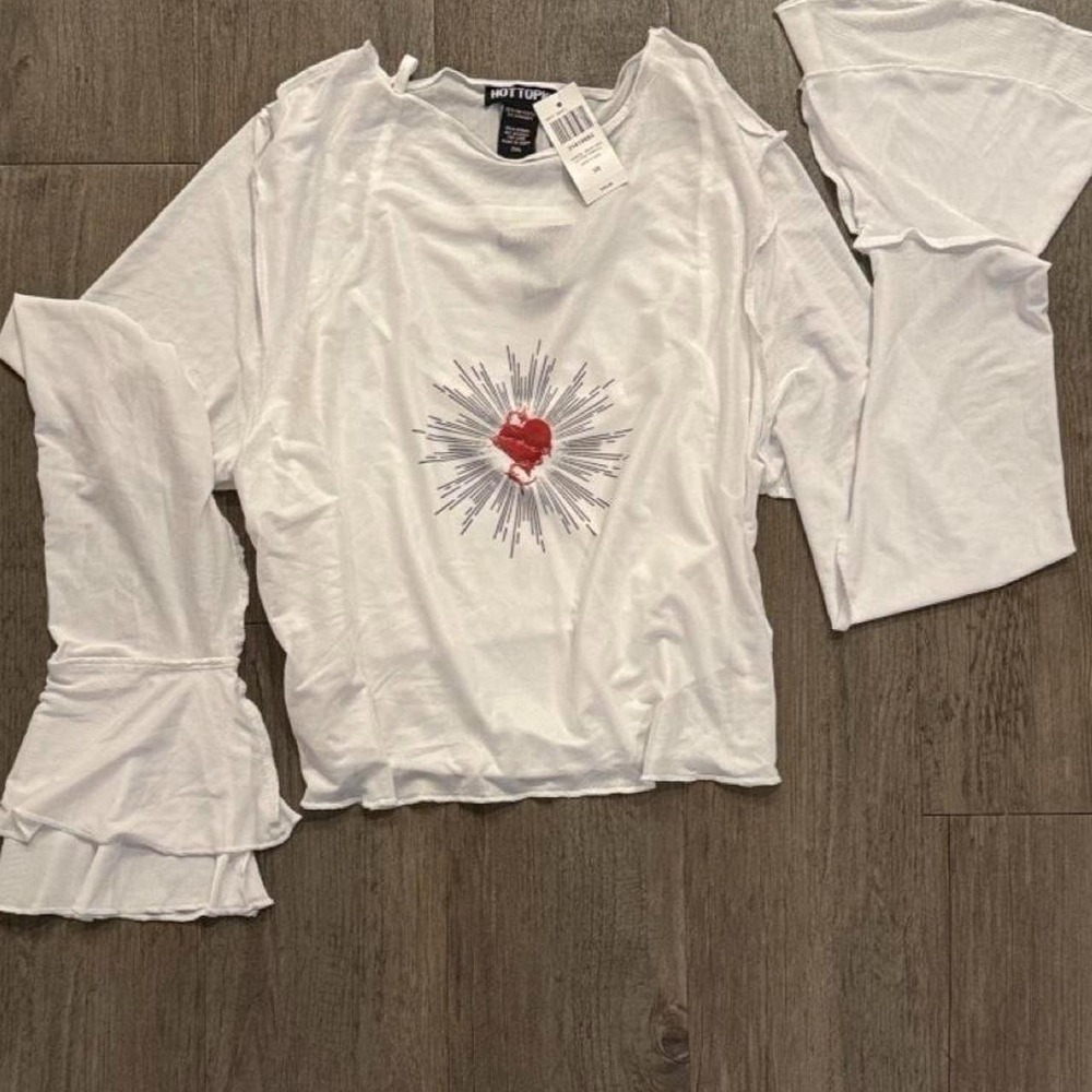 Vintage 2000s Hot Topic White bell sleeve top red sacred heart graphic size 2XL